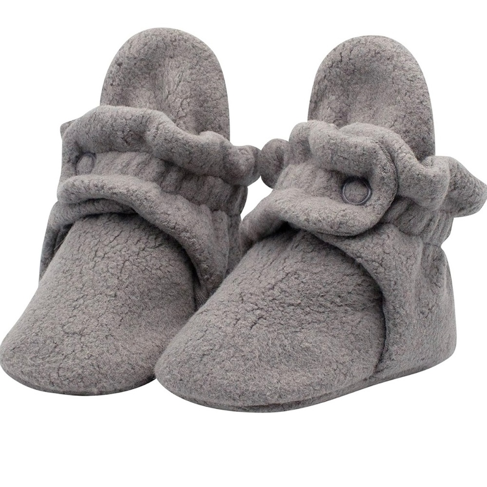 NWT Zutano Cozie Dark Gray Baby Booties